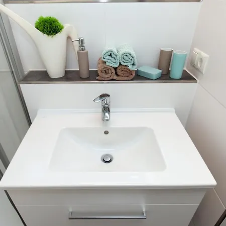 - Naehe Kaiserslautern シャレー *