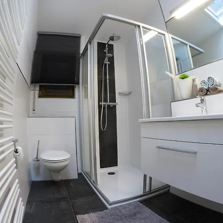 - Naehe Kaiserslautern Chalet