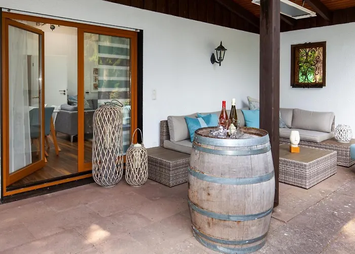 - Naehe Kaiserslautern 샬레 *