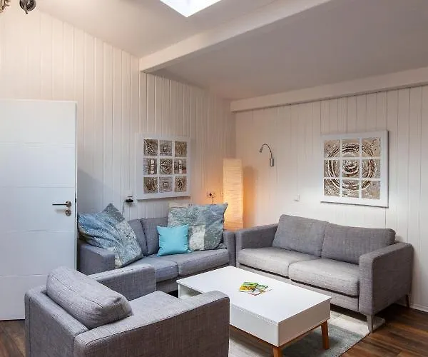 - Naehe Kaiserslautern 샬레 트립스타트