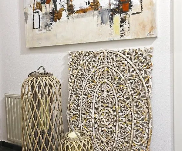 - Naehe Kaiserslautern 샬레